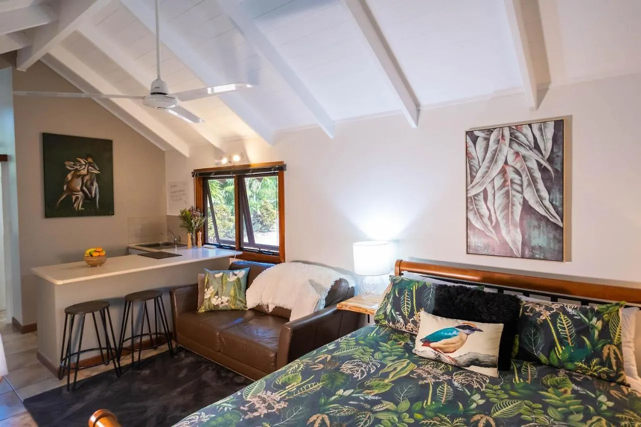 Airlie Beach Eco Cabins - Adults Only 0*, Эйрли-Бич