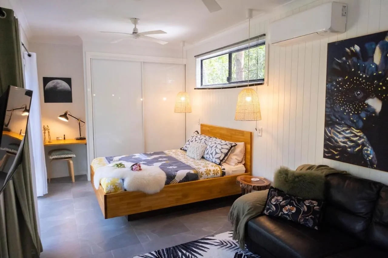 Airlie Beach Eco Cabins - Adults Only Деревянный коттедж Эйрли-Бич
