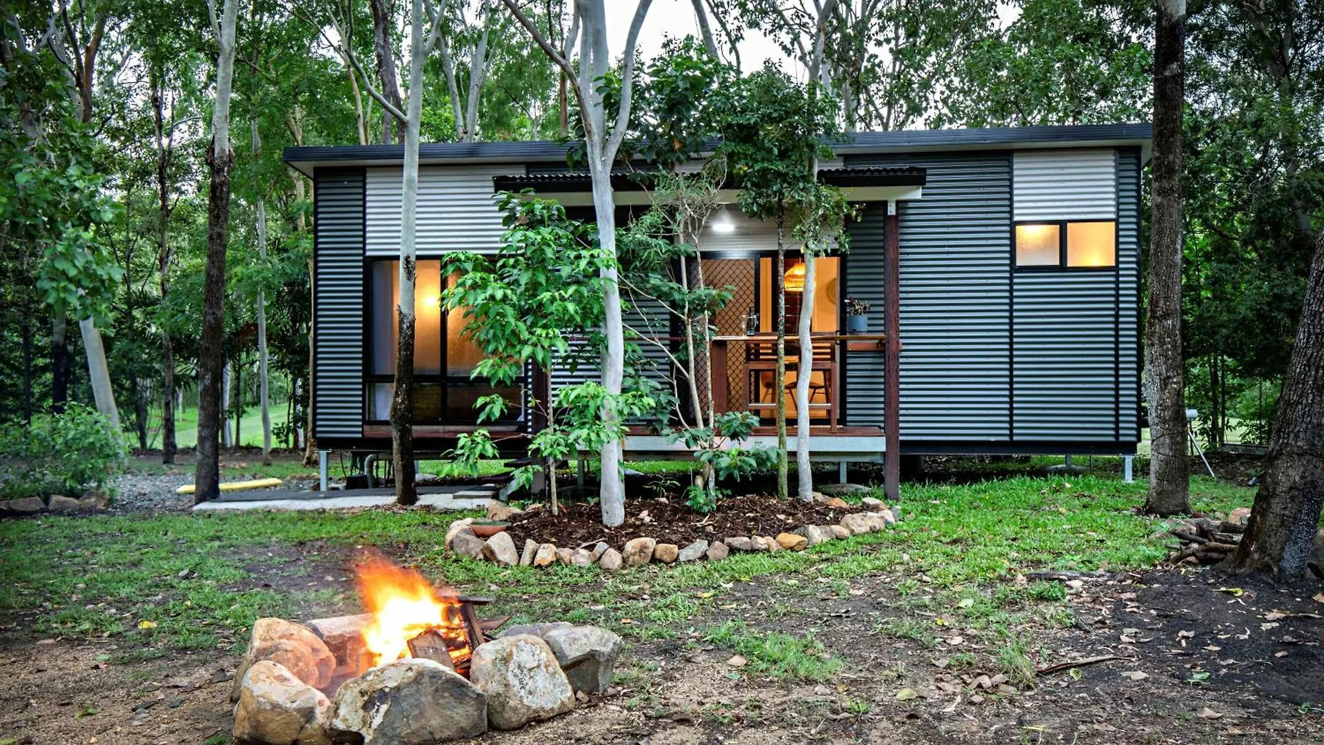 Airlie Beach Eco Cabins - Adults Only Австралия